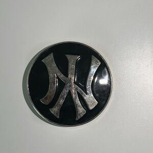 New York Yankees belt buckle
